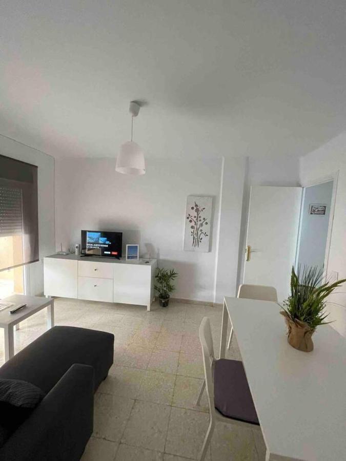 Renovated And Newly Furnished 3 Bedroom Apartment سان فرناندو المظهر الخارجي الصورة